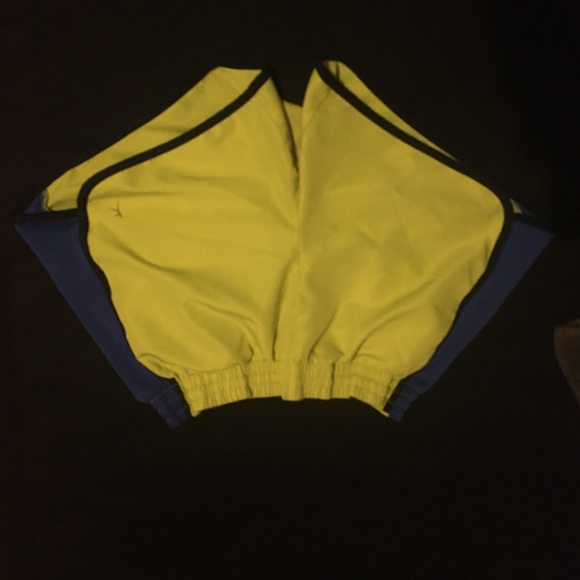 Dan skin active shorts - Picture 1 of 2
